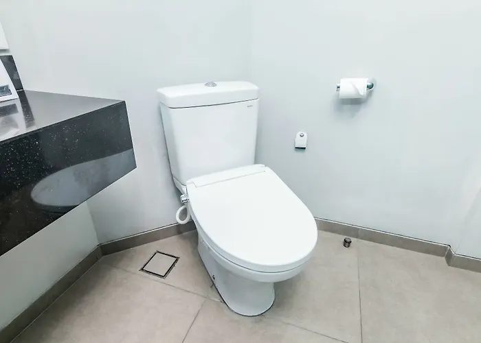 Hotel Zen Melasti Kuta Legian